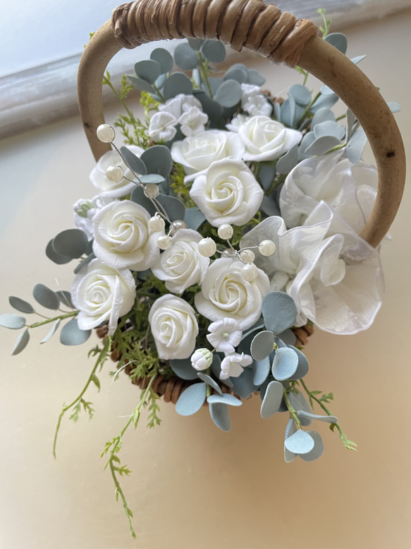 リングピロー   カゴ　クレイフラワー  バラとユーカリとかすみ草と 人気・おすすめ｜使いやすい・旅行におすすめ 品質保証 全国発送 在庫限り