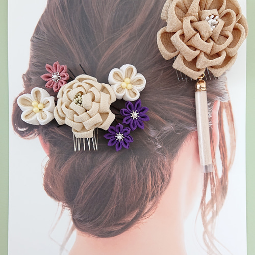 つまみ細工 髪飾りセット カメリア タッセル付き ベージュ 成人式 和装