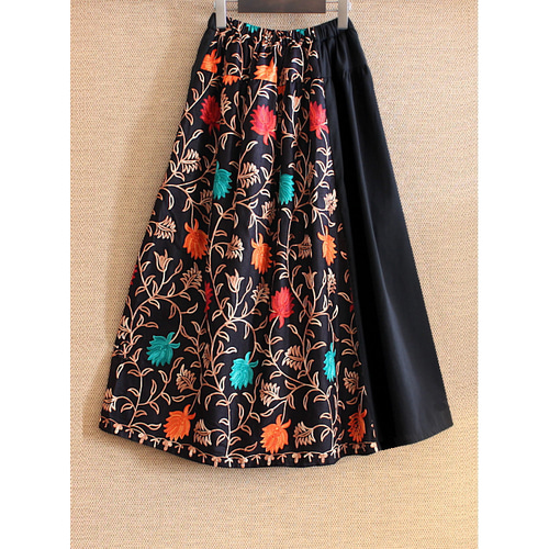 トッカ　新品未使用タグ付き刺繍ロングスカート TOCCA - TOCCA トッカ 刺繍 スカート size2/黒 □□ レディース