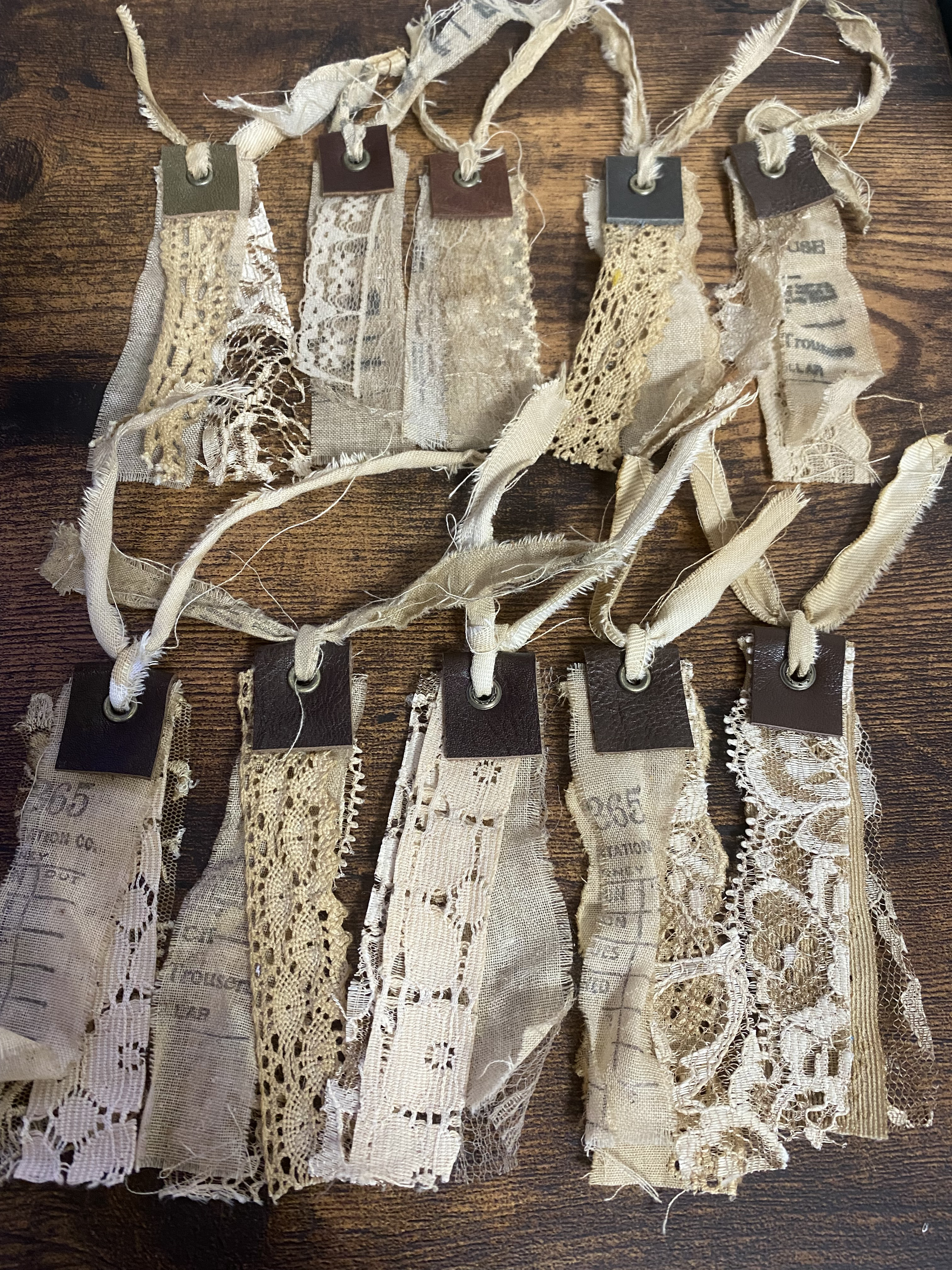 アンティーク タグ ハトメ 珈琲染め コラージュ ジャンク