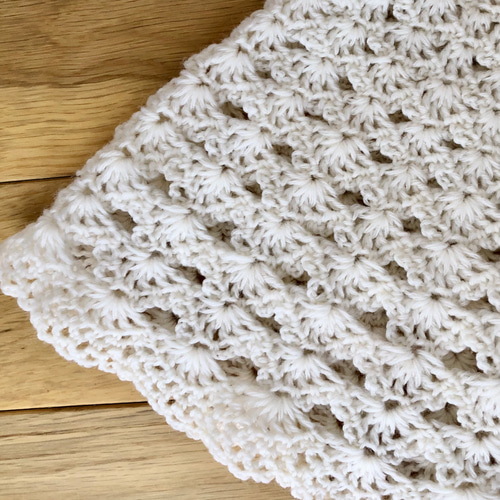 ポンチョ・ケープ WHITE TEBE CAPES 受注製作 ベビーケープ ポンチョ(白 淡雪) Baby Cape Poncho