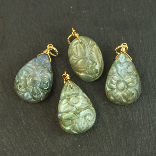 2周年記念特価】ラブラドライト カービング ネックレス ネックレス