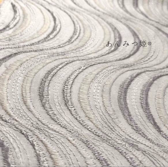 綿の刺繍半衿 流水形（白銀） 8枚目の画像