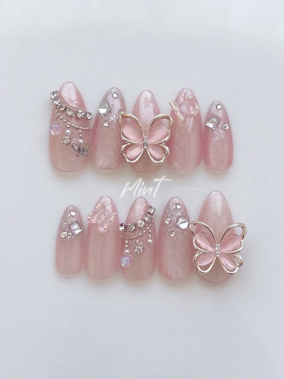 受注製作】¥2100\おまとめ割有り/ピンクマグネット蝶々ネイルチップ