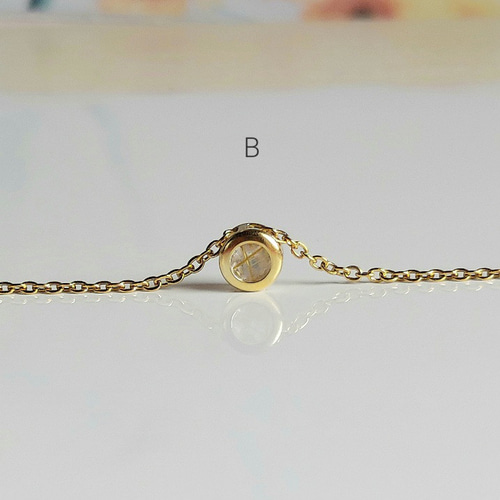 ゴールデンルチルクォーツ(4mm)のベゼルネックレス・ゴールドカラー
