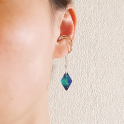 Crystalize ear cuff   ダイヤカットガラス　バミューダブルー 4枚目の画像