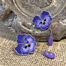 Handmade Pansy Earrings | cloisonné 5枚目の画像