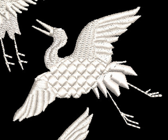 MA様専用　鶴柄黒生地　純白糸、鶴のみにする刺繍 1枚目の画像