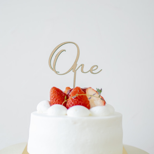 木製 ケーキトッパー　one 1歳 2枚目の画像