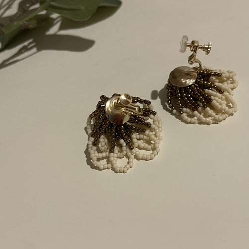 ビーズ刺繍アクセサリー/ビーズアクセサリー/イヤリング/ピアス/入園式