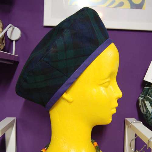 新品未開封⭐︎familiar ベレー帽 ダークグリーン チェック柄 fennica（フェニカ）ROBERT MACKIE / Tartan Beret タータンチェック柄