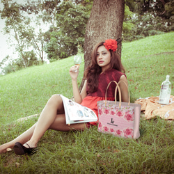 【ビッグサイズ】デザイントートバッグ ビッグ 花柄 ロゴ ピンク 桜 サクラ 牡丹 トート バッグ カバン オシャレ 春 5枚目の画像