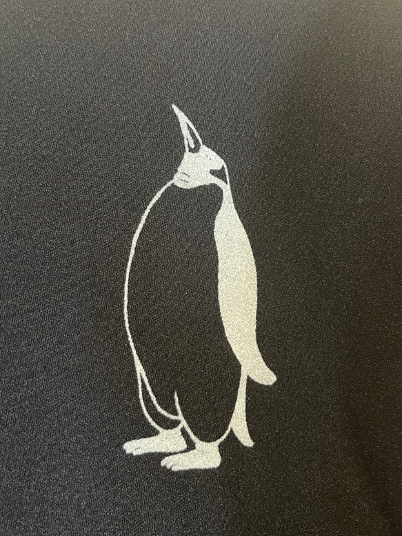 ペンギン柄レディースTブラウス 3枚目の画像