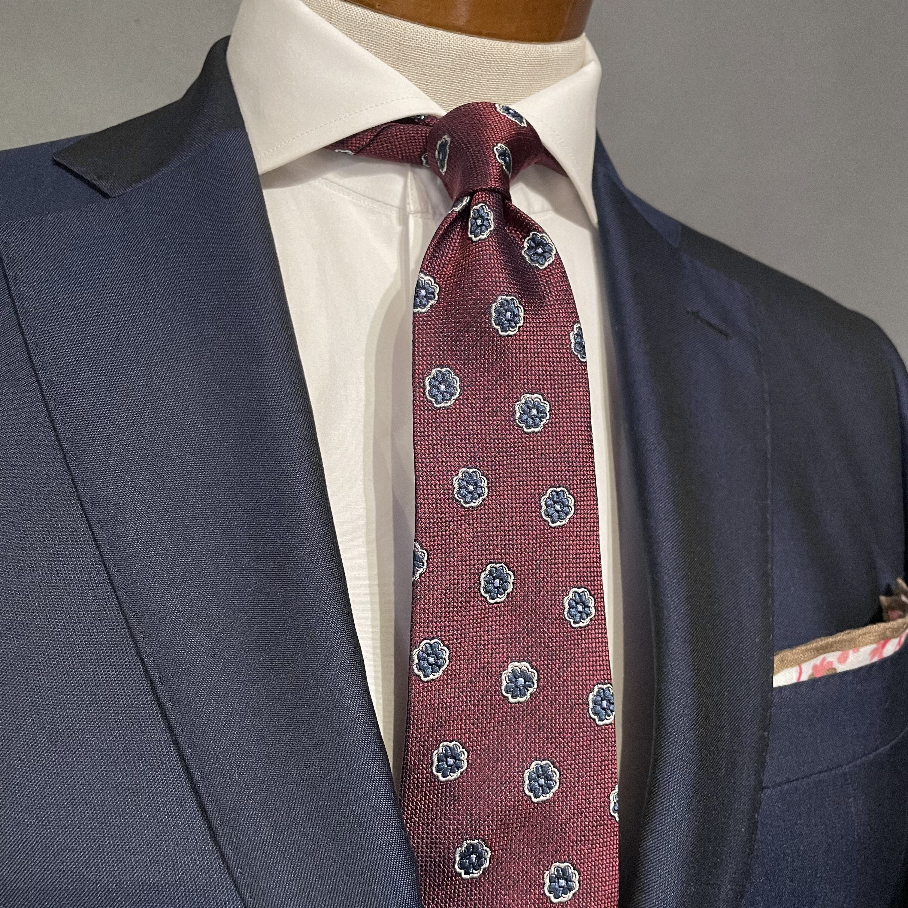 【受注製作】花柄　レッド　プレゼント　ギフト　ネクタイ【別途】名入れ　メッセージ　イニシャル　刺繍　オーダー