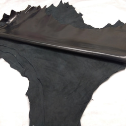 【定番商品】カミラ（ヌメゴート革）#ブラックー 革の大きさ40デシ前後 革の厚み0.8mm前後 2枚目の画像