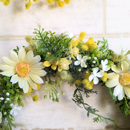 玄関ドアリース ミモザとマーガレットのイエローリース ミモザリース