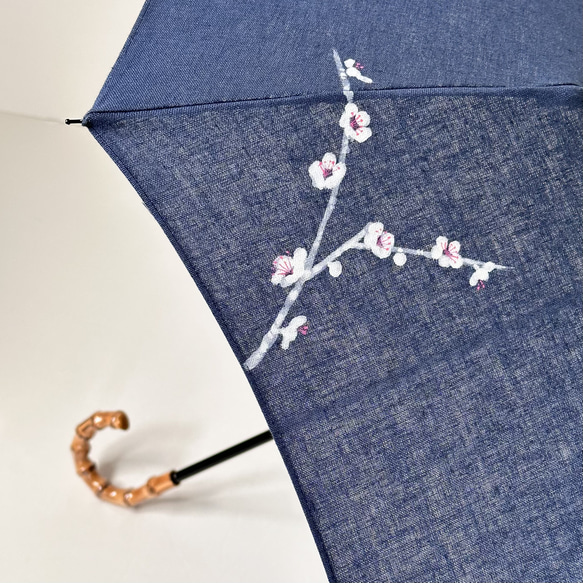 可定制/手繪遮陽傘/藏青色&lt;白梅花&gt; 第6張的照片