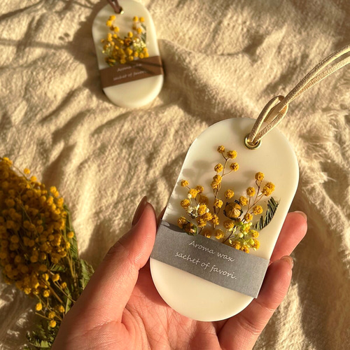 アロマ♡コメント用♡専用ページ 暮らしの図鑑 香りの作法 基礎知識×覚えておきたいアロマ40×楽しむ工夫