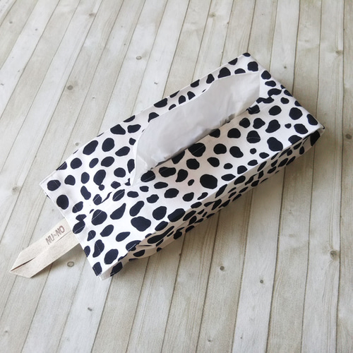 ✳︎ハンドメイド✳︎ポーチ付きティッシュケース　ダルメシアン柄　カード入れにも♪ ✳︎ハンドメイド✳︎ポーチ付きティッシュケース ダルメシアン柄