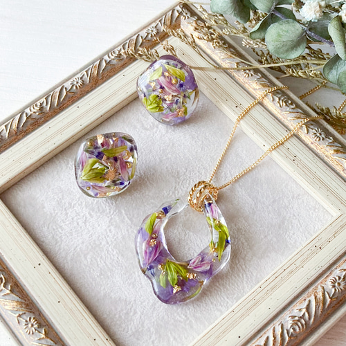 爽やか透明感》たっぷりボタニカル レジンネックレス/豊かな実り