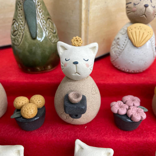 猫雛人形 三段飾り その他置物 comondo 通販 15402273｜Creema