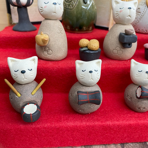 猫雛人形 三段飾り その他置物 comondo 通販 15402273｜Creema