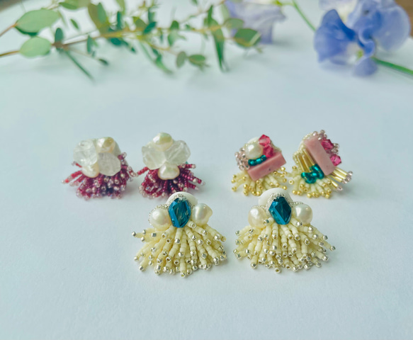 ビーズ刺繍アクセサリー/ビーズアクセサリー/イヤリング/淡水パール