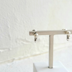 【Pearl ＋ Grains】Mini Pierced Earrings/ SV925  ≪送料無料≫ 4枚目の画像