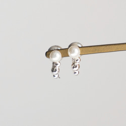 【Pearl ＋ Grains】Mini Pierced Earrings/ SV925  ≪送料無料≫ 1枚目の画像