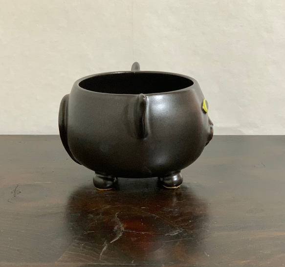 陶器　黒猫さんの植木鉢 3枚目の画像