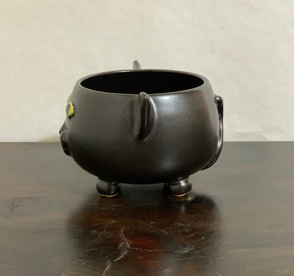 陶器　黒猫さんの植木鉢 4枚目の画像