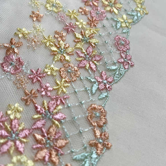 洗える刺繍半襟  花づくし【ラスト】 7枚目の画像