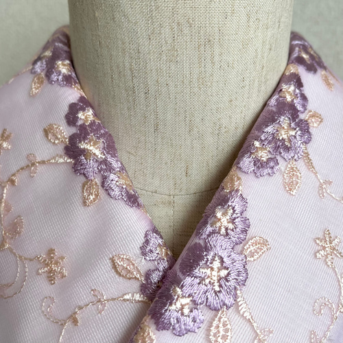 洗える刺繍半襟 紅藤色のはな【ラスト】 和装小物（帯・半襟） 半衿 