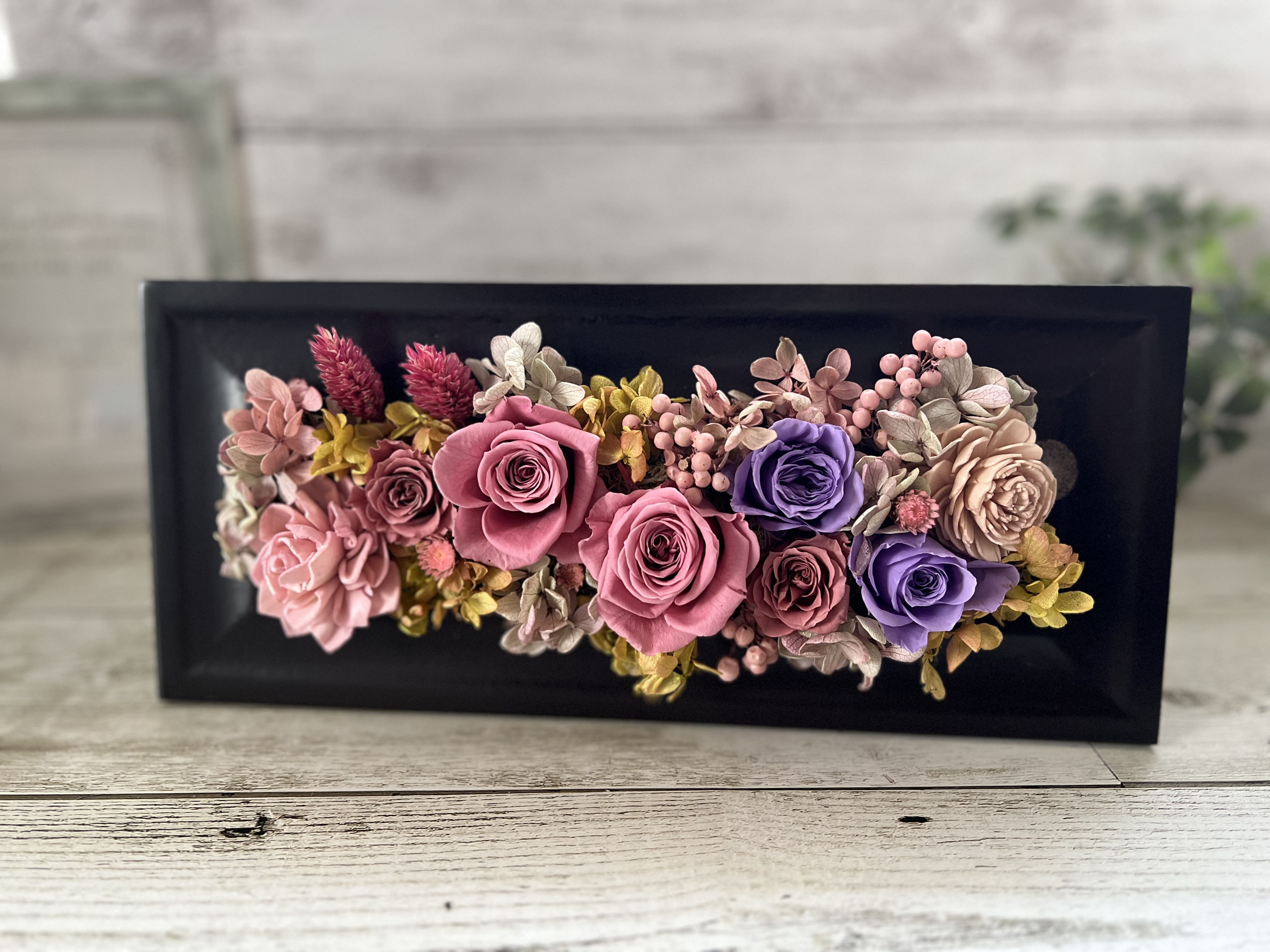 壁にも掛けれる♡くすみ系　フレームアレンジ　横長30㎝　プリザーブドフラワー　フラワーアレンジ　クリアケース