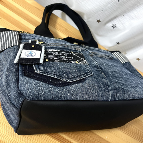 送料込み大きめデニムリメイクバッグNo.217☆トートバッグ