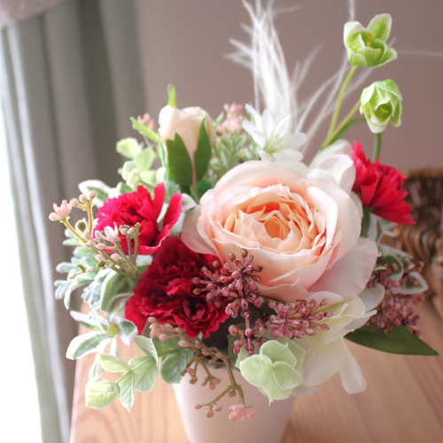 アーティフィシャルフラワー】薔薇とカーネーションのミニ アーティフィシャルフラワー】薔薇とカーネーションのミニ