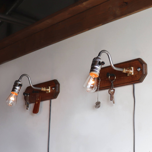 ヴィンテージ 未使用 アメリカンライティング 海外コンセント スタンドライト 電気工事不要・コンセント対応】【小】USAヴィンテージレール