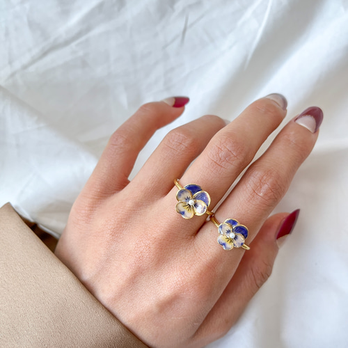 リアルフラワーシリーズ】パンジービオラのリング小 指輪・リング Omi
