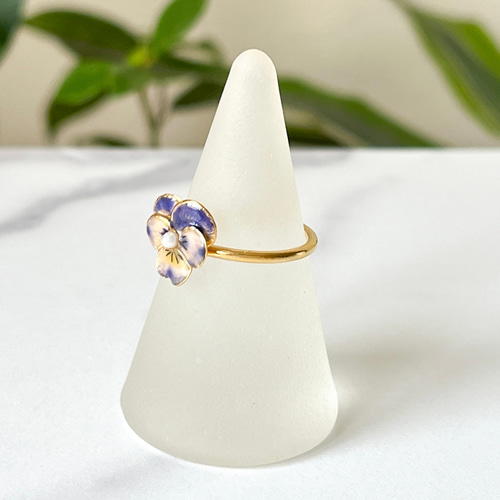 リアルフラワーシリーズ】パンジービオラのリング小 指輪・リング Omi