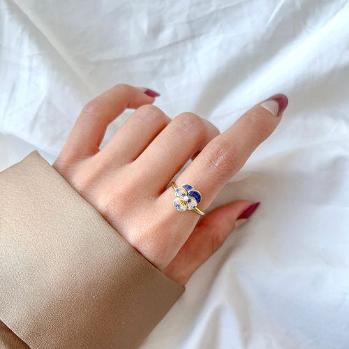 リアルフラワーシリーズ】パンジービオラのリング小 指輪・リング Omi