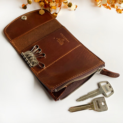 巧克力棕色鑰匙包附拉鍊口袋（義大利皮革IBIZA） 可收納智慧鑰匙☆ 可刻名字 第4張的照片