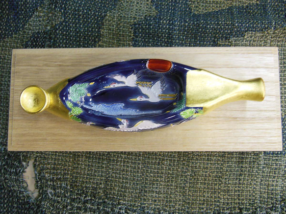 煙管型　葉巻用　灰皿（香立として）　鶴と松 2枚目の画像