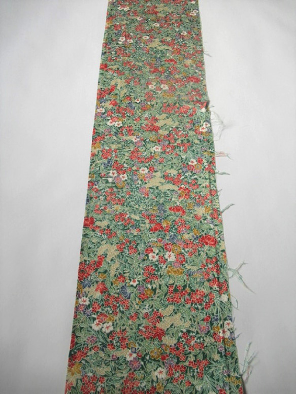 綠色四季花卉圖案純絲丹師丹後Chirimen No.21-3佈局部分[145cm x 18cm]和服拆解日本布絲綢 第3張的照片