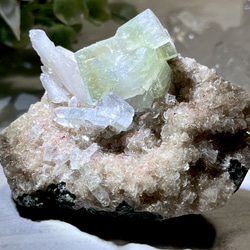 マスタークリスタル ダウ✨虹入り レムリアンシード クリスタル ピンク