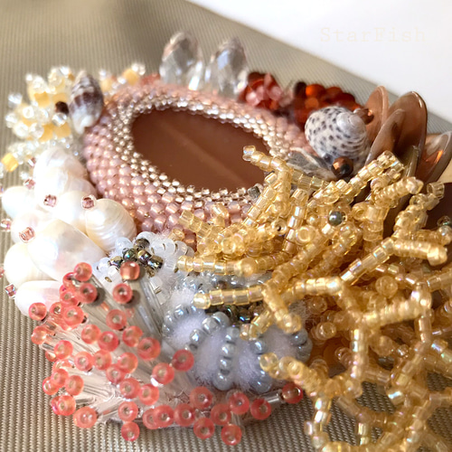 珊瑚礁Ⅰ】一点物 ビーズ刺繍バッグ 「廃漁網」を素材にした