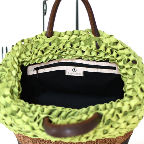 embrace（エンブレイス）大人カゴバッグ 春夏 2023 春色 馬革 リボン  