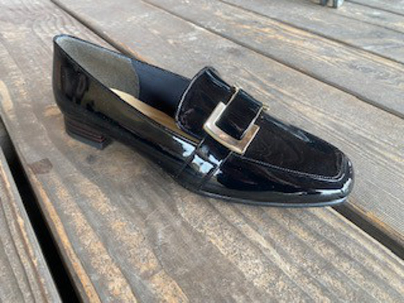 2025年新作人気ローファー 2枚目の画像