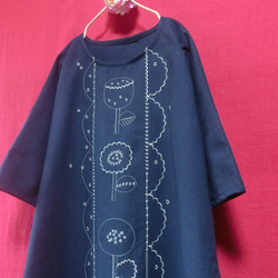 ◆sale◆北欧お花刺繍 ゆったりワンピース navy 5枚目の画像