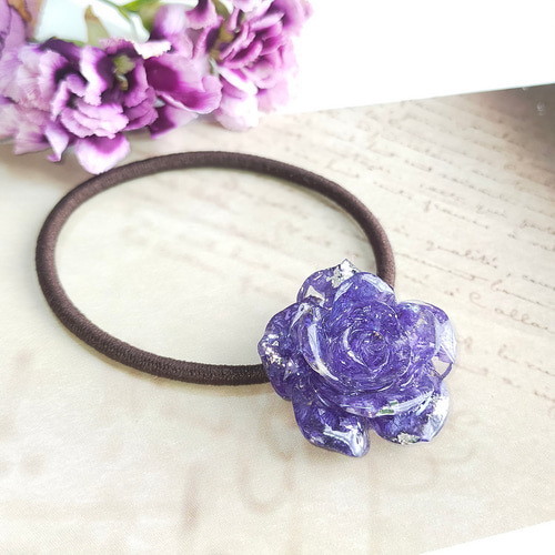 青い薔薇のヘアアクセサリー〜 ロイヤルブルー ヘアゴム バラ ばら