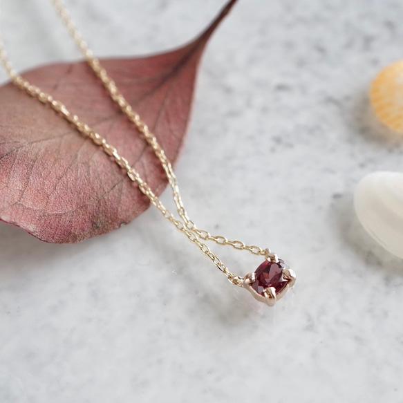 [January] Garnet oval necklace [P109K10(RG)] 1枚目の画像